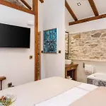 ヴィラ Luxury Finessa 2 With Heated Pool, Jacuzzi And Sauna