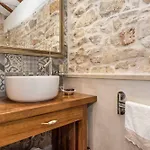 Luxury Finessa 2 With Heated Pool, Jacuzzi And Sauna スクラーディン