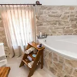 Luxury Finessa 2 With Heated Pool, Jacuzzi And Sauna ヴィラ