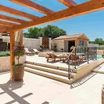 Luxury Finessa 2 With Heated Pool, Jacuzzi And Sauna
