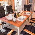 Luxury Finessa 2 With Heated Pool, Jacuzzi And Sauna *