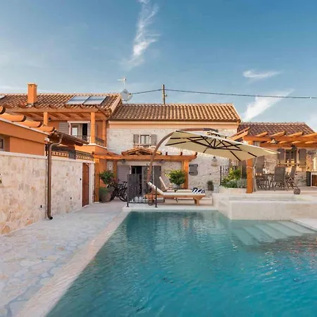 Luxury Finessa 2 With Heated Pool, Jacuzzi And Sauna Villa