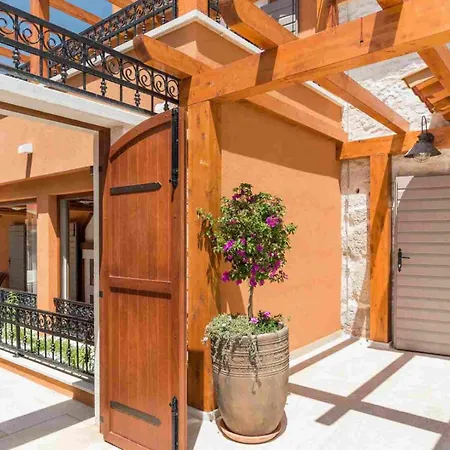 Luxury Finessa 2 With Heated Pool, Jacuzzi And Sauna Villa