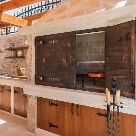 Luxury Finessa 2 With Heated Pool, Jacuzzi And Sauna Villa *