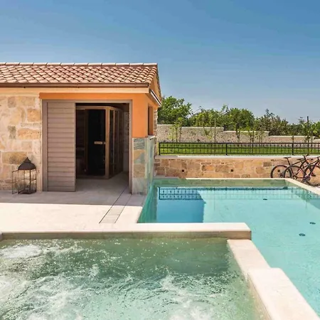 Luxury Finessa 2 With Heated Pool, Jacuzzi And Sauna Villa