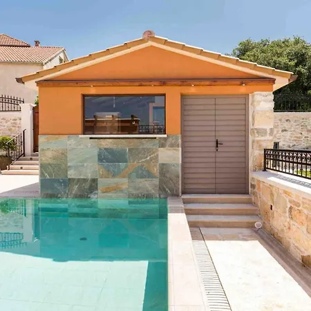 Villa Luxury Finessa 2 With Heated Pool, Jacuzzi And Sauna Skradin
