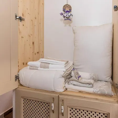 Villa Luxury Finessa 2 With Heated Pool, Jacuzzi And Sauna *