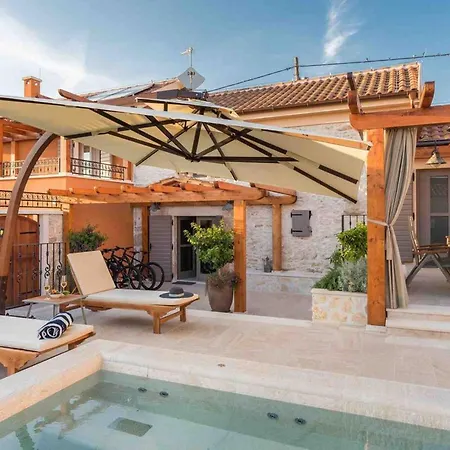 Luxury Finessa 2 With Heated Pool, Jacuzzi And Sauna Villa