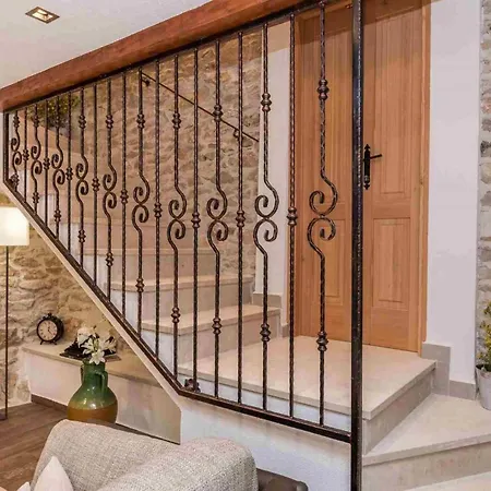 Luxury Finessa 2 With Heated Pool, Jacuzzi And Sauna Villa