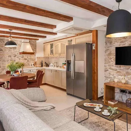 Luxury Finessa 2 With Heated Pool, Jacuzzi And Sauna ヴィラ スクラーディン