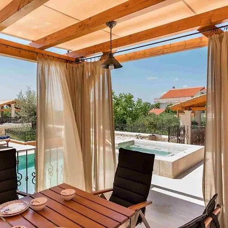 Luxury Finessa 2 With Heated Pool, Jacuzzi And Sauna Villa
