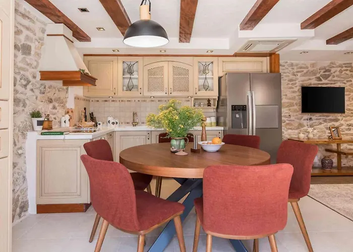 Villa Luxury Finessa 2 With Heated Pool, Jacuzzi And Sauna *