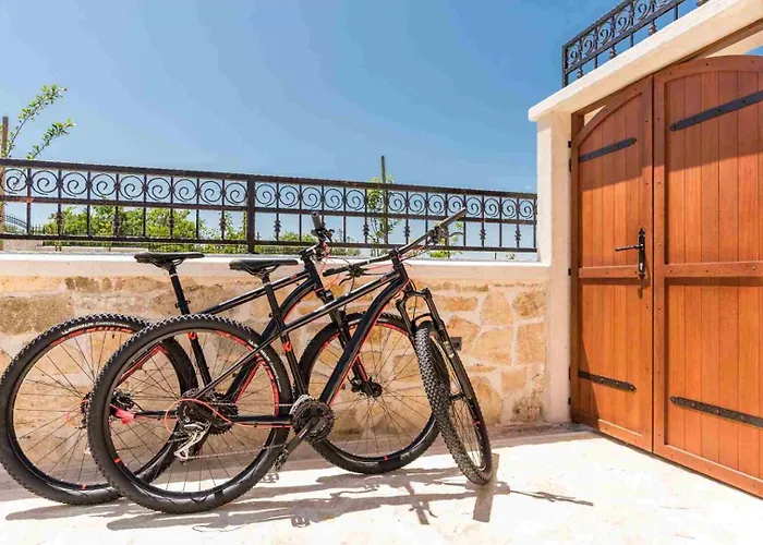 Luxury Finessa 2 With Heated Pool, Jacuzzi And Sauna Willa *