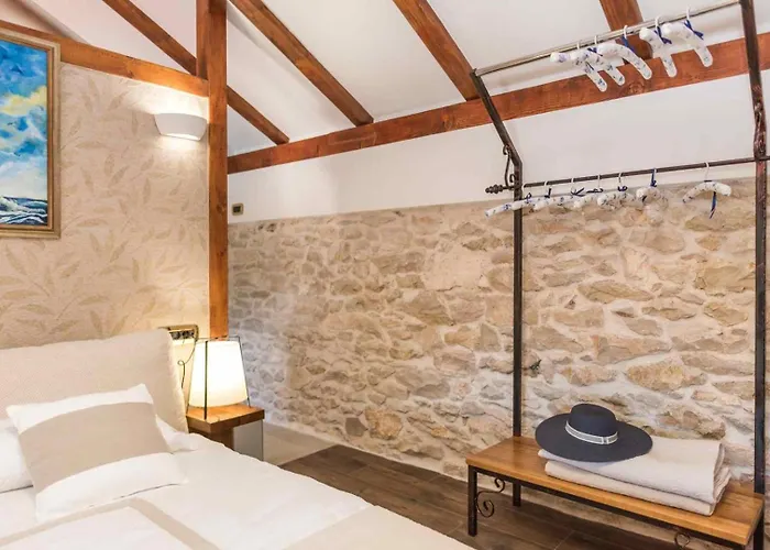 Luxury Finessa 2 With Heated Pool, Jacuzzi And Sauna 别墅