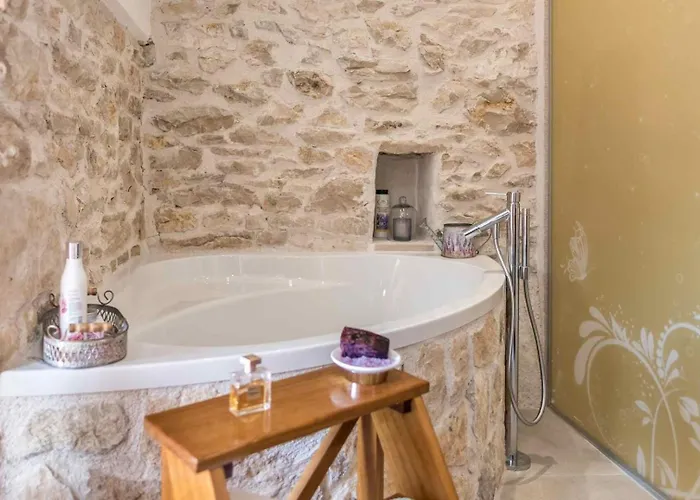 Willa Luxury Finessa 2 With Heated Pool, Jacuzzi And Sauna