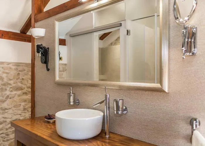 Luxury Finessa 2 With Heated Pool, Jacuzzi And Sauna Willa *