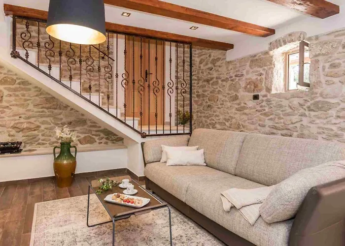 Luxury Finessa 2 With Heated Pool, Jacuzzi And Sauna Willa *