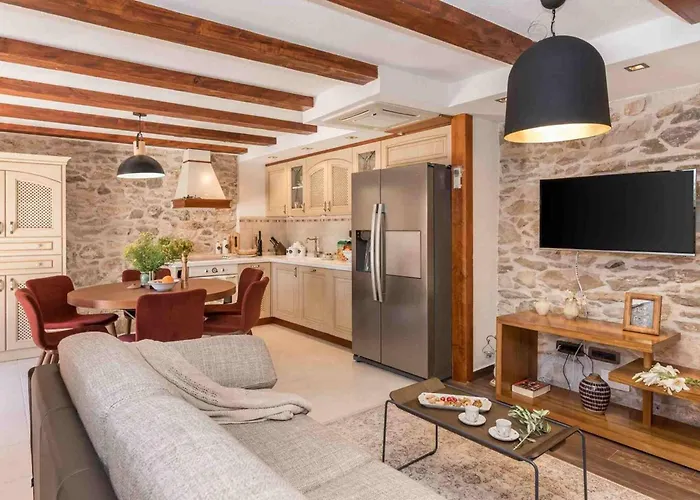 Luxury Finessa 2 With Heated Pool, Jacuzzi And Sauna Villa Skradin