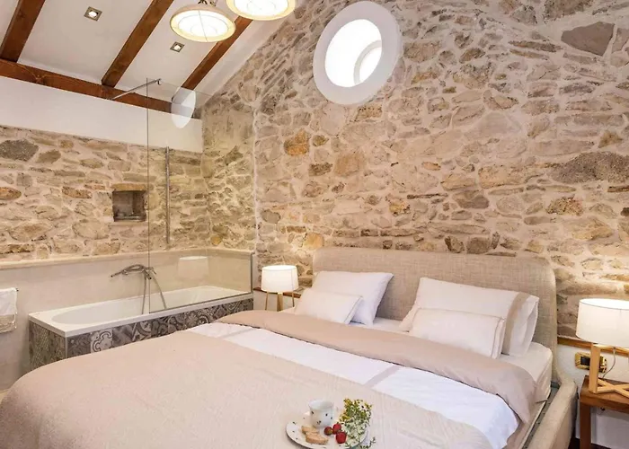 Luxury Finessa 2 With Heated Pool, Jacuzzi And Sauna Villa *