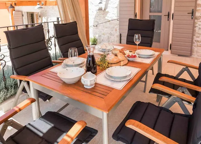 Luxury Finessa 2 With Heated Pool, Jacuzzi And Sauna *