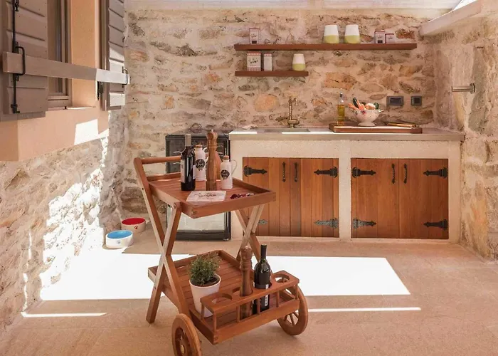 Luxury Finessa 2 With Heated Pool, Jacuzzi And Sauna * Skradin